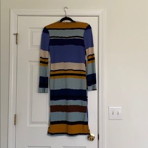 Multicolored turutleneck midi dress! (size s)